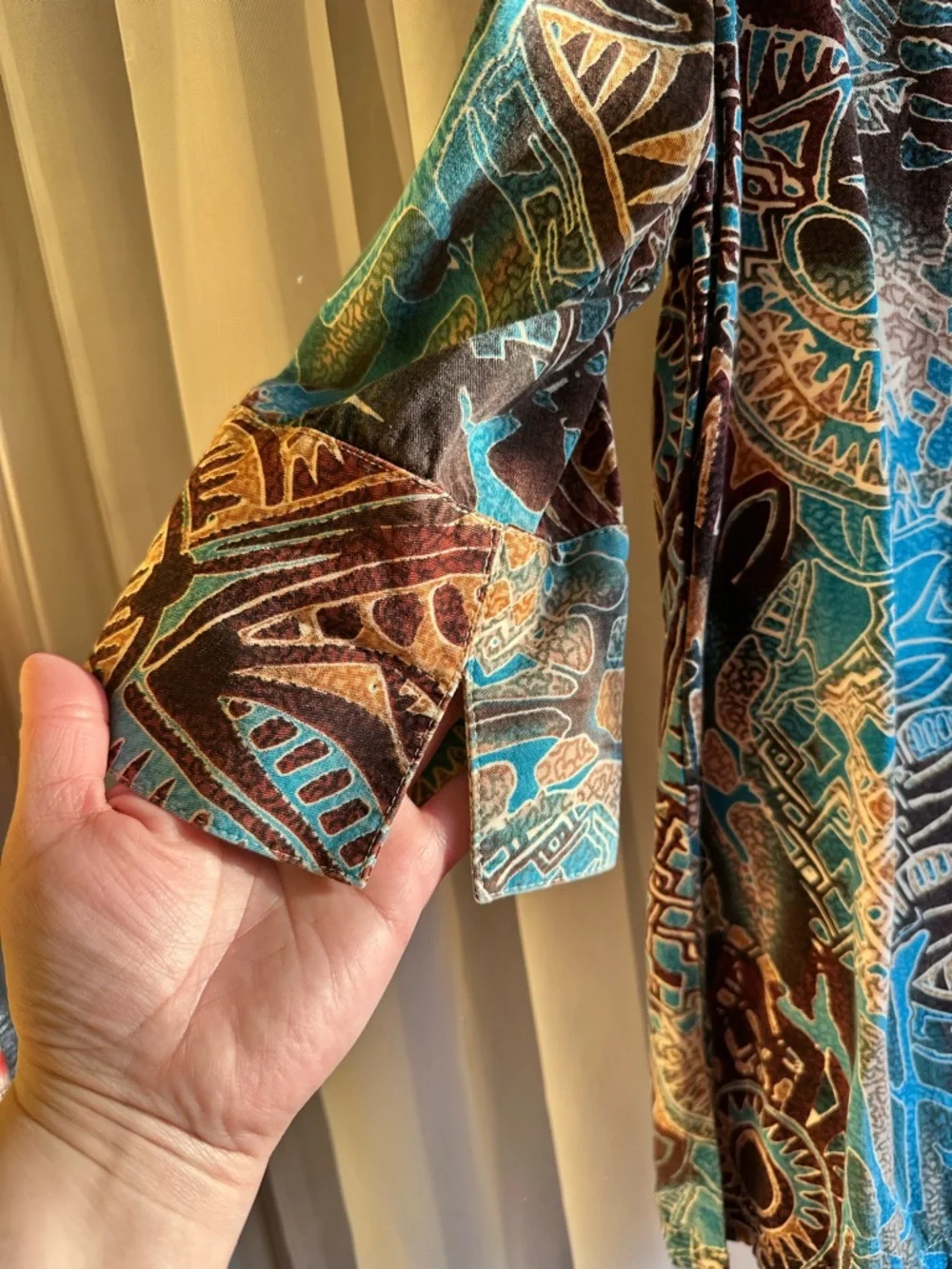 Tianello Soul of Africa Diva Abstract V-Neck Blouse in Teal and Brown size M - Picture 6 of 11